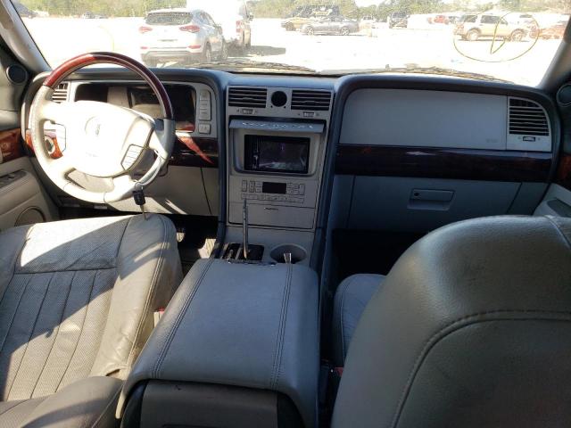 Photo 8 from auction – 2005 LINCOLN NAVIGATOR with VIN 5LMFU27595LJ20356