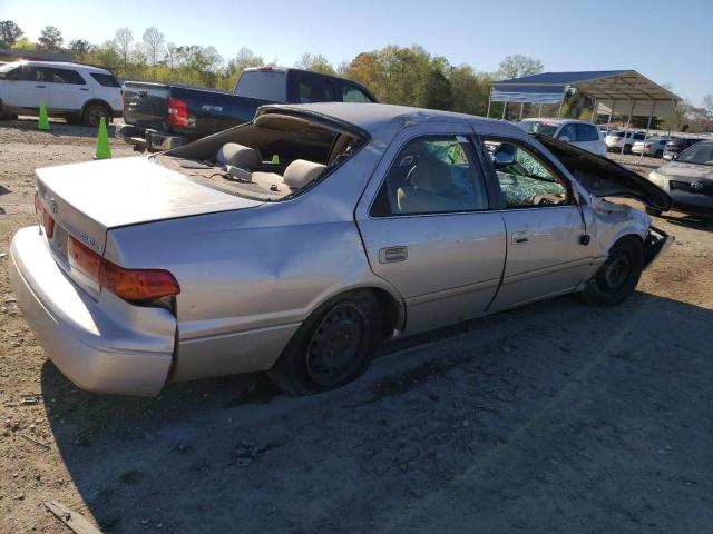 Photo 3 from auction – 2000 TOYOTA CAMRY CE with VIN 4T1BG22K2YU954201