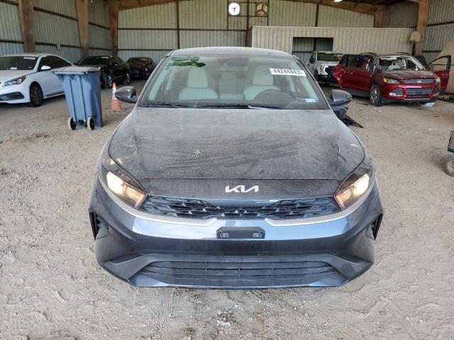 Photo 5 from auction – 2023 KIA FORTE LX with VIN 3KPF24AD4PE579976