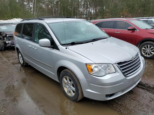Photo 4 from auction – 2010 CHRYSLER TOWN & COU with VIN 2A4RR5D13AR152434