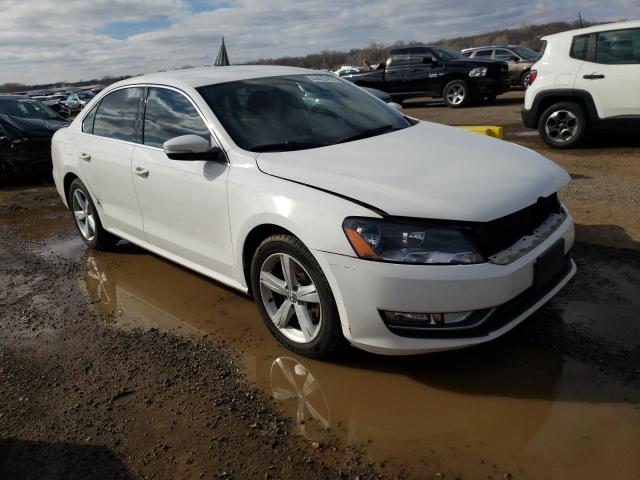 Photo 4 from auction – 2015 VOLKSWAGEN PASSAT S with VIN 1VWAT7A39FC085809