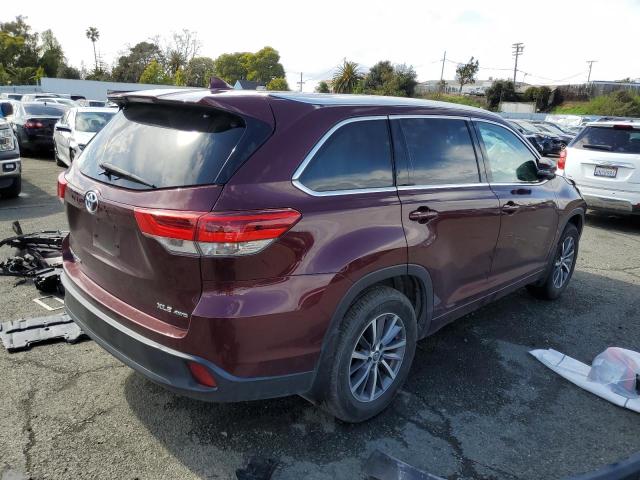 Photo 3 from auction – 2018 TOYOTA HIGHLANDER with VIN 5TDJZRFH3JS858718