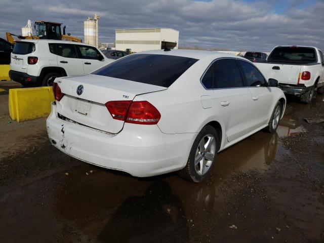 Photo 3 from auction – 2015 VOLKSWAGEN PASSAT S with VIN 1VWAT7A39FC085809