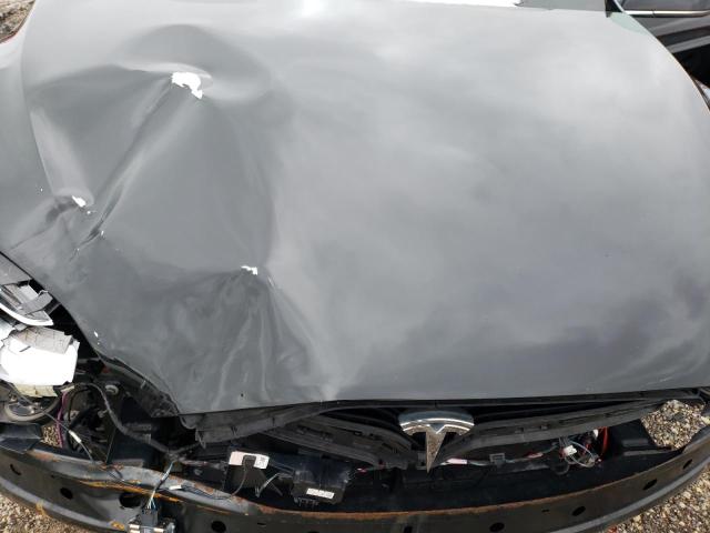 Photo 11 from auction – 2017 TESLA MODEL X with VIN 5YJXCBE29HF053871
