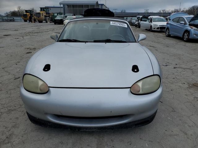 Photo 5 from auction – 1999 MAZDA MX-5 MIATA with VIN JM1NB3537X0100045