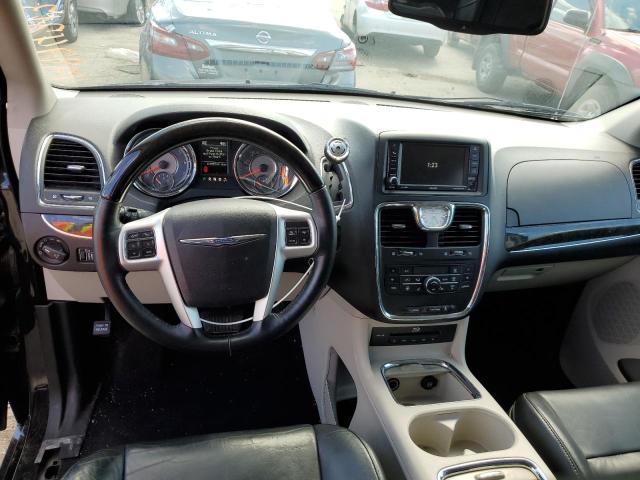 Photo 8 from auction – 2015 CHRYSLER TOWN & COU with VIN 2C4RC1GG7FR532741