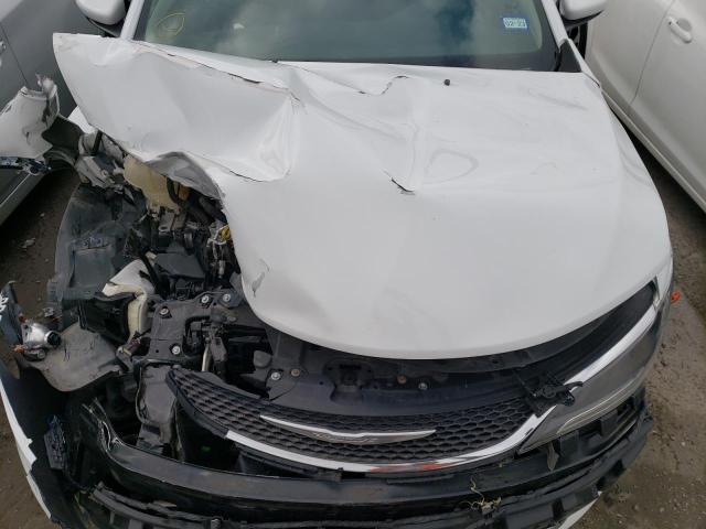 Photo 11 from auction – 2015 CHRYSLER 200 LIMITE with VIN 1C3CCCAB9FN728955