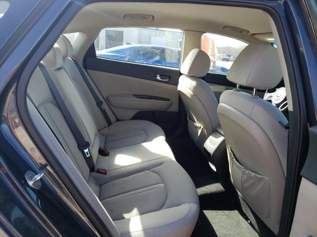 Photo 10 from auction – 2016 KIA OPTIMA LX with VIN 5XXGT4L39GG076280