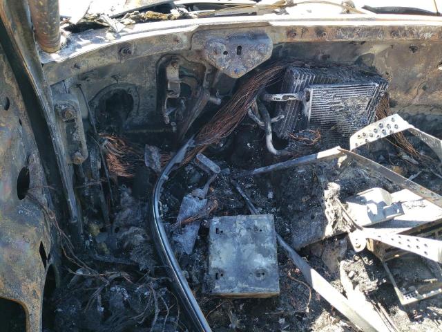 Photo 9 from auction – 2004 MERCEDES-BENZ E 320 with VIN WDBUF65J24A417638