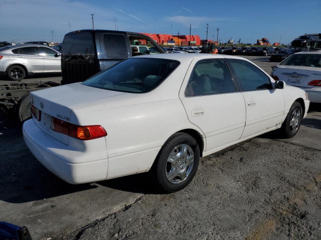 Photo 3 from auction – 2000 TOYOTA CAMRY CE with VIN JT2BG22K6Y0513658