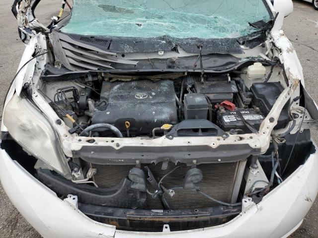 Photo 12 from auction – 2012 TOYOTA SIENNA XLE with VIN 5TDYK3DC0CS207959