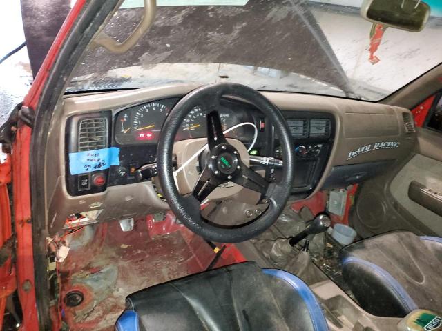 Photo 8 from auction – 2000 TOYOTA TACOMA XTR with VIN 4TAWM72N9YZ623474