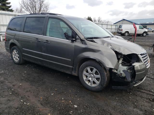 Photo 4 from auction – 2010 CHRYSLER TOWN & COU with VIN 2A4RR5DX8AR454693