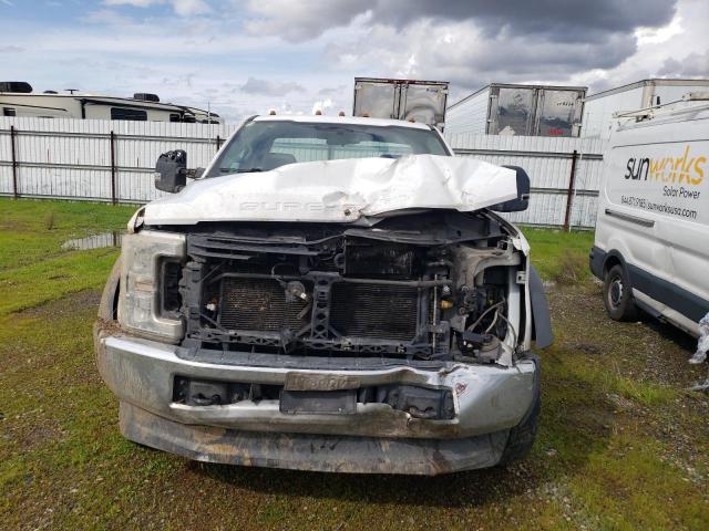 Zdjęcie 5 z aukcji – 2017 FORD F550 SUPER z VIN 1FDUF5HT7HED46410