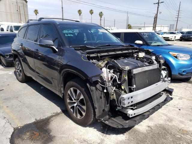 Photo 4 from auction – 2021 TOYOTA HIGHLANDER with VIN 5TDHZRAH4MS055619