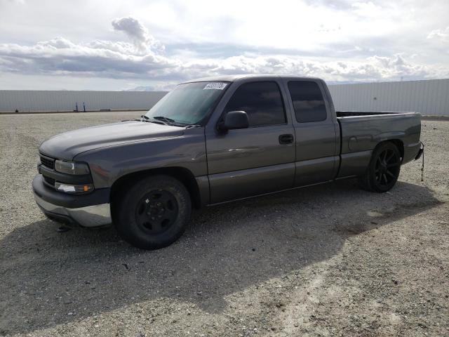 CHEVROLET SILVERADO 2002 with VIN 2GCEC19V521236345 - Photo from auction