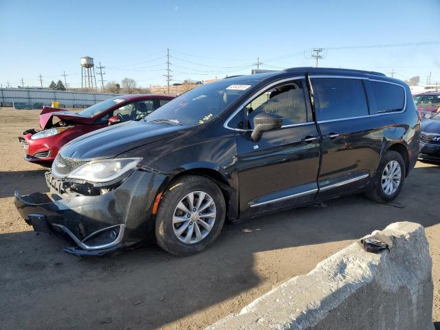 CHRYSLER PACIFICA T 2017 with VIN 2C4RC1BG2HR588774 - Photo from auction