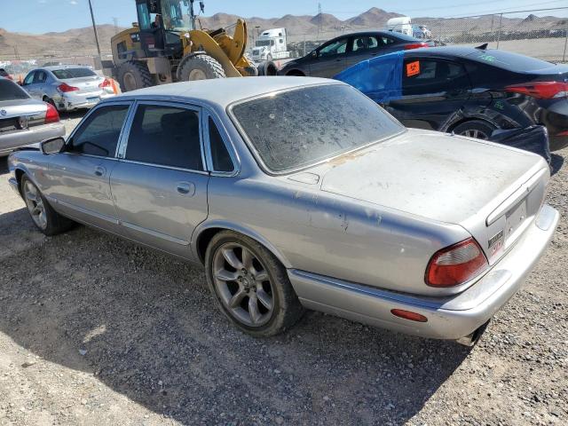 Photo 2 from auction – 2000 JAGUAR XJR with VIN SAJDA15B7YMF12958