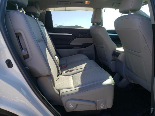 Photo 11 from auction – 2019 TOYOTA HIGHLANDER with VIN 5TDZZRFH0KS343793
