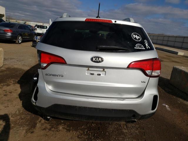 Photo 6 from auction – 2015 KIA SORENTO LX with VIN 5XYKTDA77FG597704