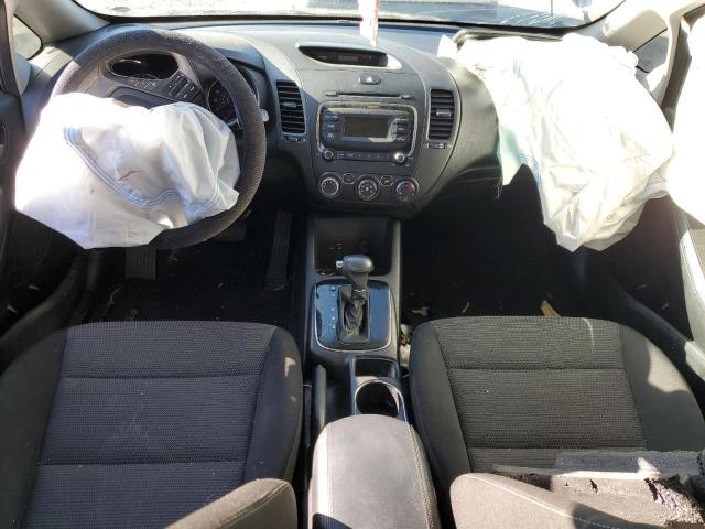 Photo 8 from auction – 2017 KIA FORTE LX with VIN 3KPFK4A78HE156345