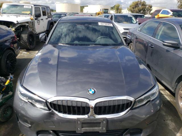 Photo 11 from auction – 2019 BMW 330I with VIN WBA5R1C51KAK12585