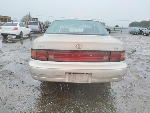 Photo 6 from auction – 1992 TOYOTA CAMRY LE with VIN 4T1SK12E1NU093138