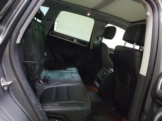 Photo 11 from auction – 2012 VOLKSWAGEN TOUAREG V6 with VIN WVGFF9BP3CD004009