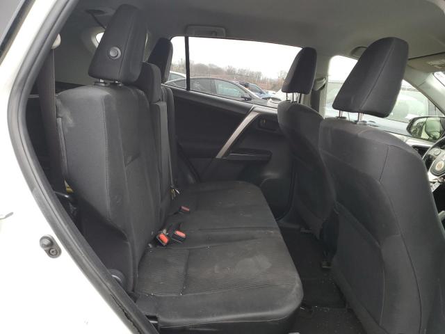 Photo 11 from auction – 2017 TOYOTA RAV4 LE with VIN JTMBFREV8HJ130405