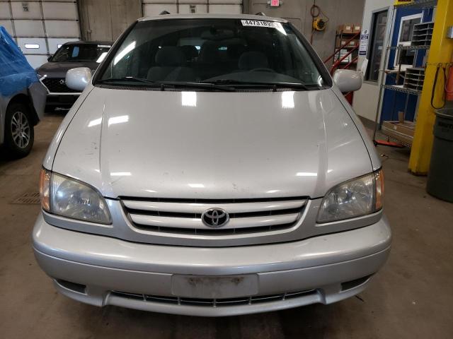 Photo 5 from auction – 2002 TOYOTA SIENNA LE with VIN 4T3ZF13C82U499355