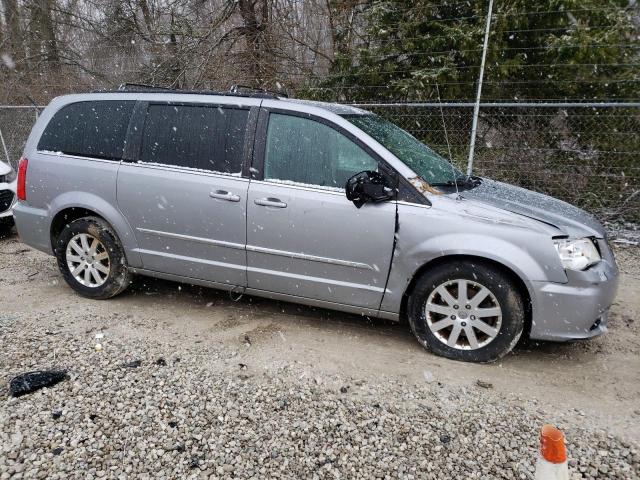 Photo 4 from auction – 2013 CHRYSLER TOWN & COU with VIN 2C4RC1BG8DR696701