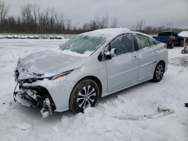 TOYOTA PRIUS PRIM 2022 with VIN JTDKAMFP6N3218161 - Photo from auction