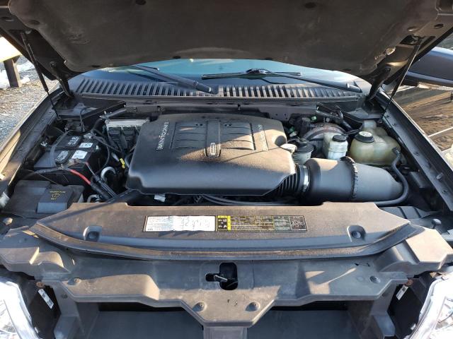 Photo 12 from auction – 2004 LINCOLN NAVIGATOR with VIN 5LMFU28R94LJ28098