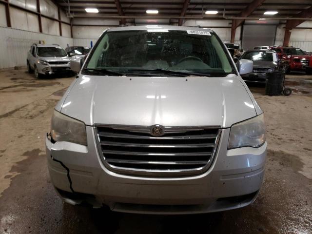 Photo 5 from auction – 2008 CHRYSLER TOWN & COU with VIN 2A8HR54P58R769696