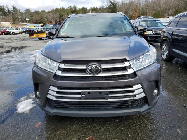 Photo 5 from auction – 2019 TOYOTA HIGHLANDER with VIN 5TDJZRFH7KS565504
