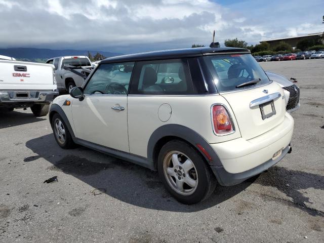 Photo 2 from auction – 2008 MINI COOPER with VIN WMWMF33558TT62339
