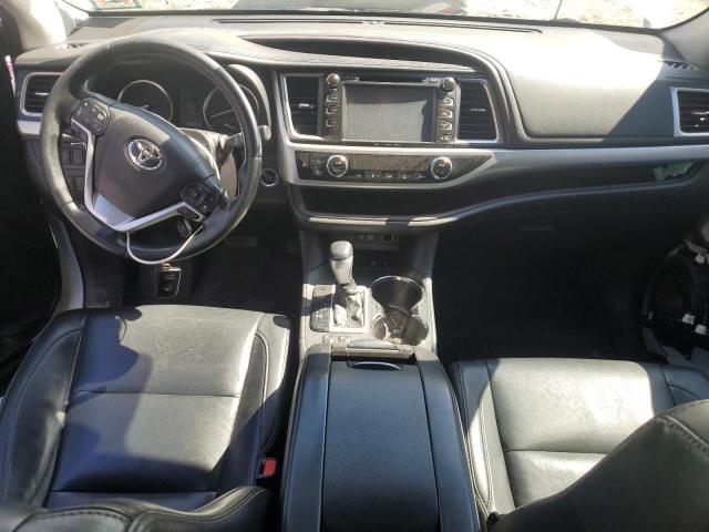 Photo 8 from auction – 2017 TOYOTA HIGHLANDER with VIN 5TDJZRFH1HS514427