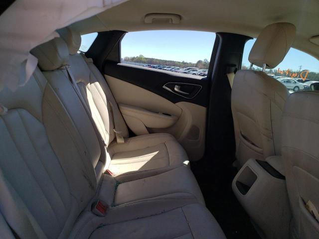 Photo 10 from auction – 2017 CHRYSLER 200 with VIN 1C3CCCAB7HN508006