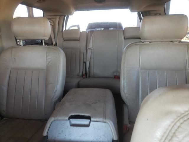 Photo 10 from auction – 2004 LINCOLN NAVIGATOR with VIN 5LMFU28RX4LJ39112
