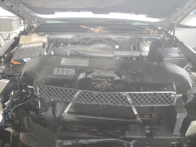 Photo 11 from auction – 2004 CHEVROLET AVALANCHE with VIN 3GNEC12T44G240056