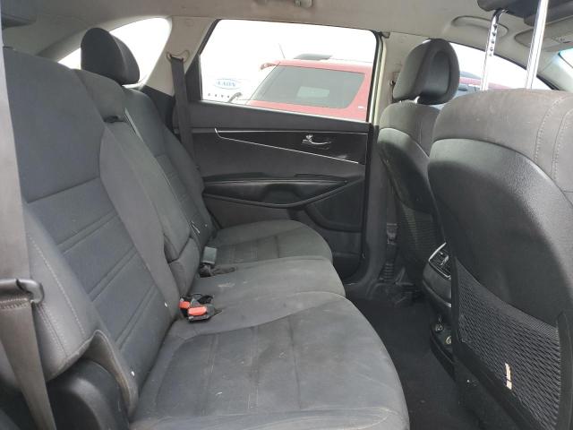 Photo 11 from auction – 2016 KIA SORENTO LX with VIN 5XYPGDA39GG047316