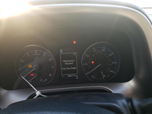 Photo 9 from auction – 2017 TOYOTA RAV4 XLE with VIN JTMRFREV8HJ132539