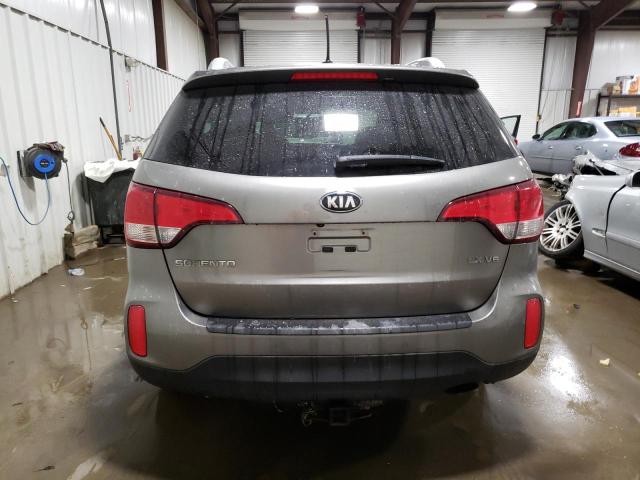 Photo 6 from auction – 2015 KIA SORENTO EX with VIN 5XYKUDA71FG597095