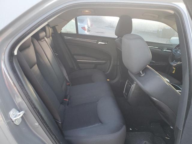 Photo 10 from auction – 2019 CHRYSLER 300 TOURIN with VIN 2C3CCAAG2KH610264