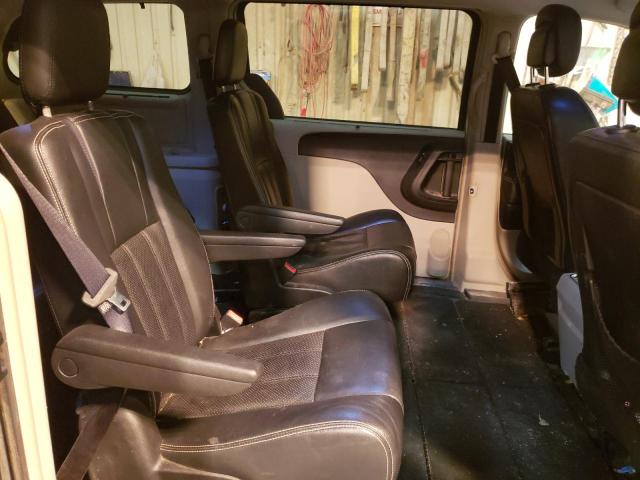 Photo 11 from auction – 2013 CHRYSLER TOWN & COU with VIN 2C4RC1CG3DR645623