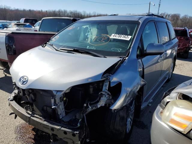Photo 1 from auction – 2017 TOYOTA SIENNA XLE with VIN 5TDYZ3DC9HS895110