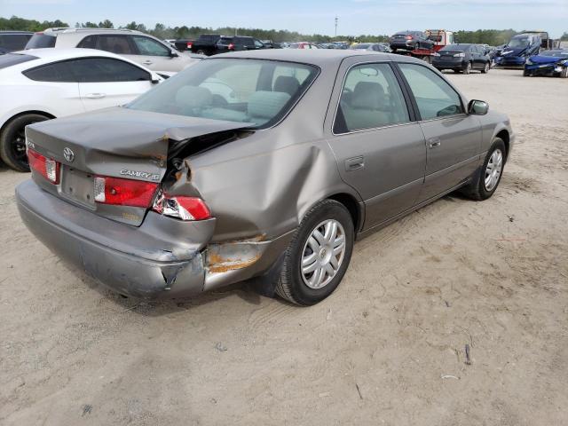 Photo 3 from auction – 2000 TOYOTA CAMRY CE with VIN 4T1BG22K9YU008127