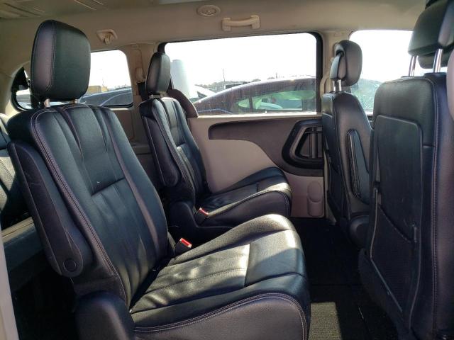Photo 11 from auction – 2014 CHRYSLER TOWN & COU with VIN 2C4RC1BG8ER272324
