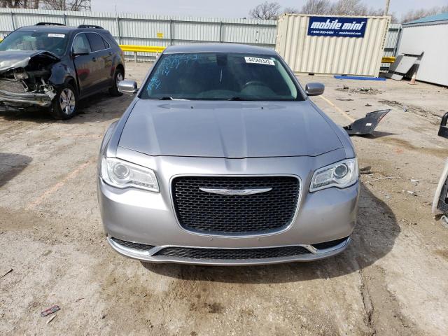 Photo 5 from auction – 2016 CHRYSLER 300 LIMITE with VIN 2C3CCAAG8GH219501