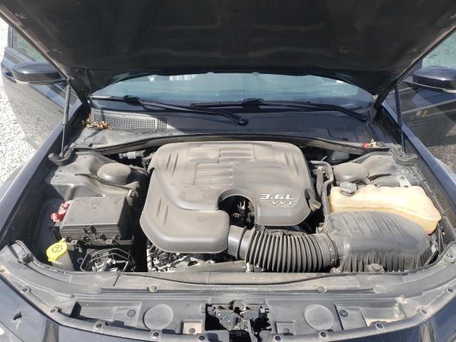 Photo 11 from auction – 2018 CHRYSLER 300 S with VIN 2C3CCAGG0FH887475